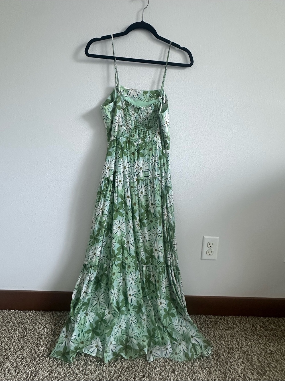 Revolve Margaux Maxi Dress in Green & White Floral, Size Medium - Picture 6 of 7